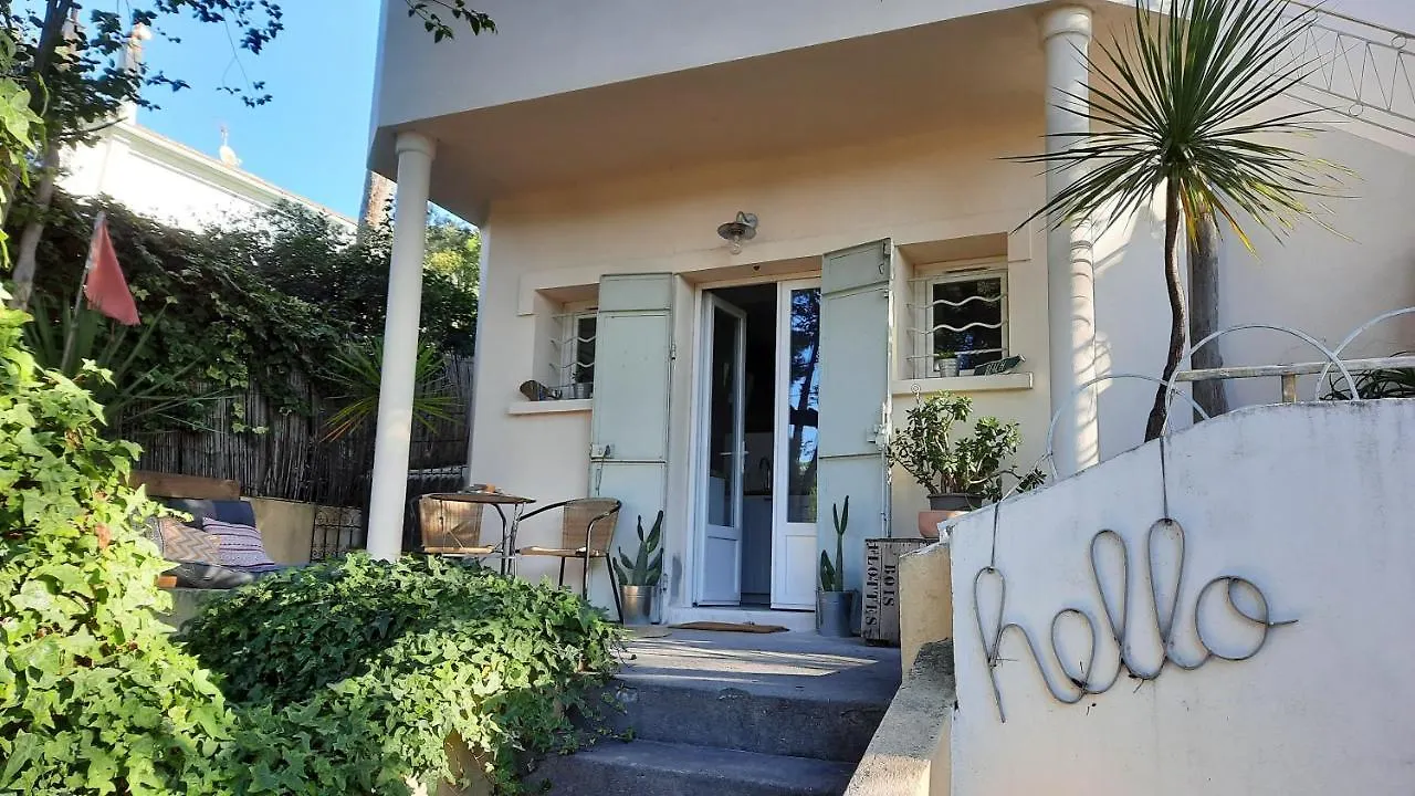 Homestay Les Bois Flottes . Plage De La Verne La Seyne-sur-Mer France